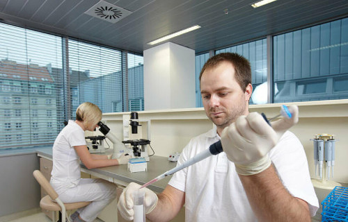 Laboratoře Sotio: Jak se vyrábí vakcína proti rakovině?