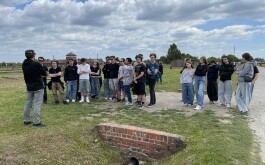 4eib8uvzy1_____4477c6c8-8925-4801-b38f-c2423c7291ef