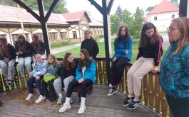 7bo82fce5a_____Média (9)