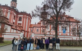 0vtzzudqzg_____9a06d276-c3f0-4fce-8d11-bdbef1711123