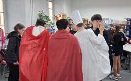 tb7sb9g6d2_____a20251216_084339