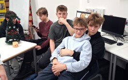 tb7sb9g6d2_____a20251216_084339