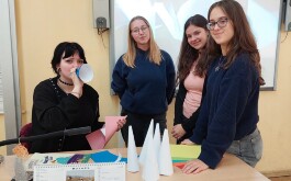 tb7sb9g6d2_____a20251216_084339