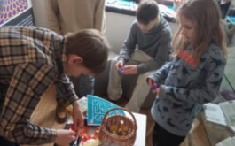 9asgdsr57g_____1000009359