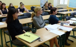 9ki52yi4gi_____8l2eqaxjsh-p1200948