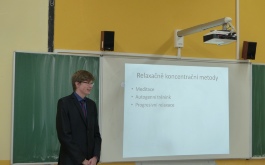 9ki52yi4gi_____8l2eqaxjsh-p1200948