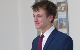 9ki52yi4gi_____8l2eqaxjsh-p1200948