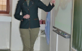 9ki52yi4gi_____8l2eqaxjsh-p1200948