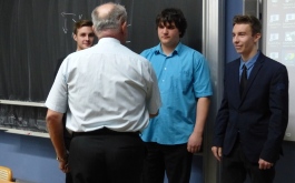 9ki52yi4gi_____8l2eqaxjsh-p1200948