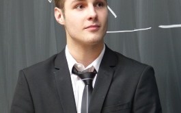 9ki52yi4gi_____8l2eqaxjsh-p1200948