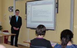 9ki52yi4gi_____8l2eqaxjsh-p1200948