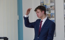 9ki52yi4gi_____8l2eqaxjsh-p1200948