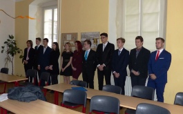 9ki52yi4gi_____8l2eqaxjsh-p1200948