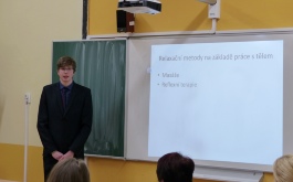 9ki52yi4gi_____8l2eqaxjsh-p1200948