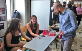 0e2uqqkf2o_____StreTech 2022_11