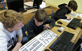 z4y8t3txsv_____Ozobot_21