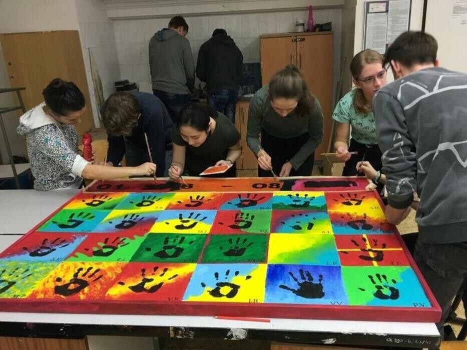 mouv0kr3go_____4k1ds3hddz-28125699-1993841560828675-1958023285-o_1170_700_SHRINK_ONLY__85_jpg_ (1)