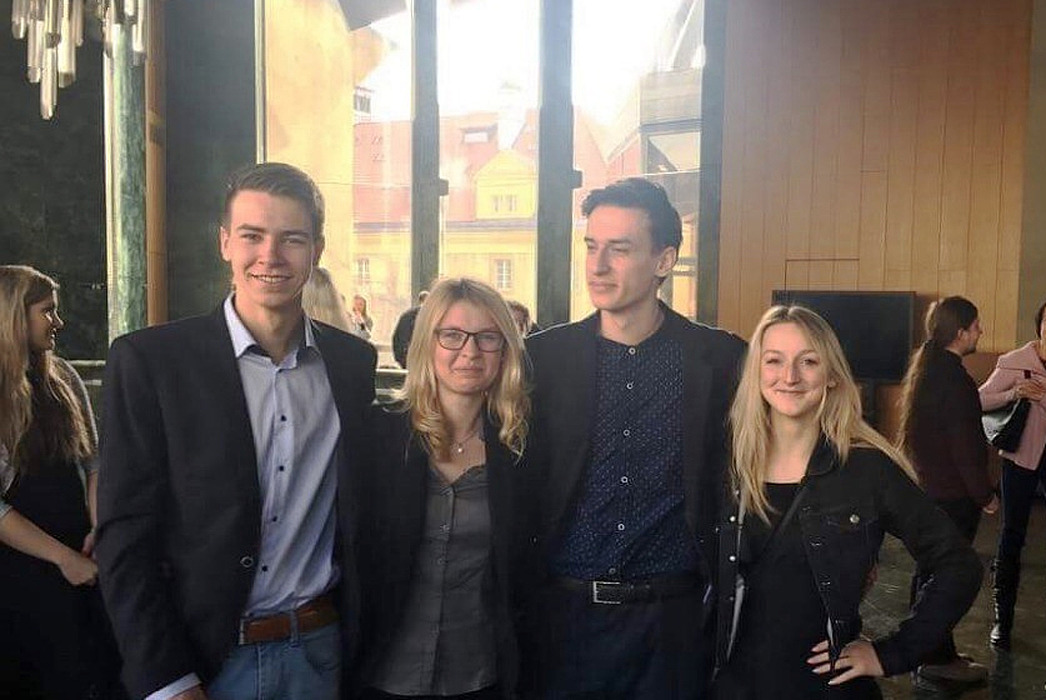 4i1pwczpw0_____1y2t3ocyp2-img-1059