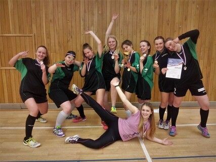 Florbalistky vyhrály a postupují na republiku!