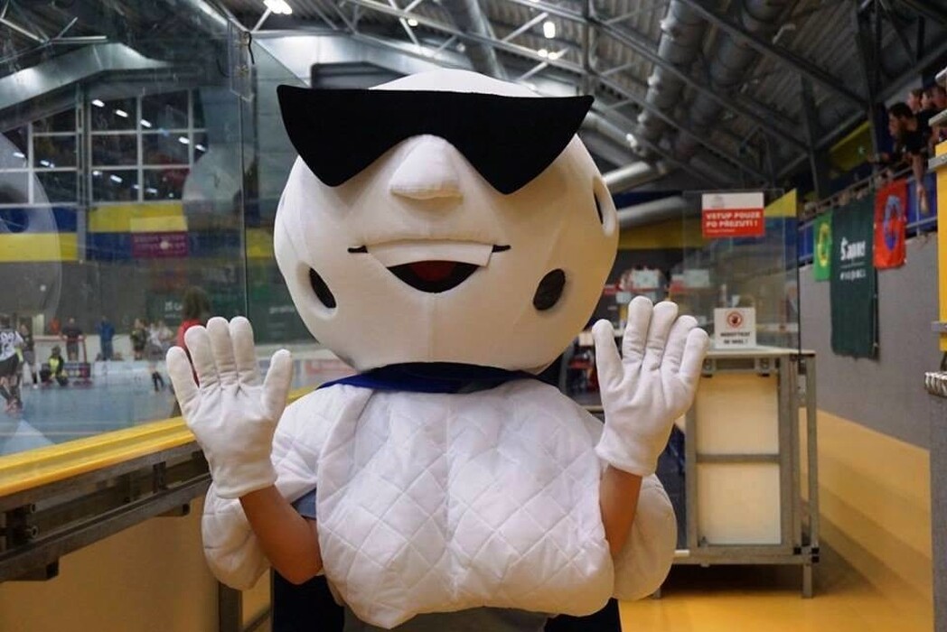 cfeii6ogad_____8xer9ddjju-29425201-1864940703525325-5602150125313302810-n