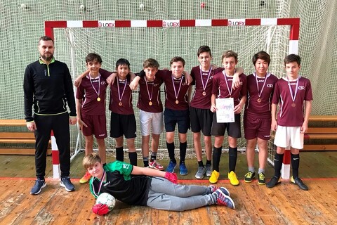 Bronz na halové kopané ZŠ