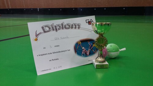 Krajské kolo ve florbalu: Naše děvčata jsou bronzová