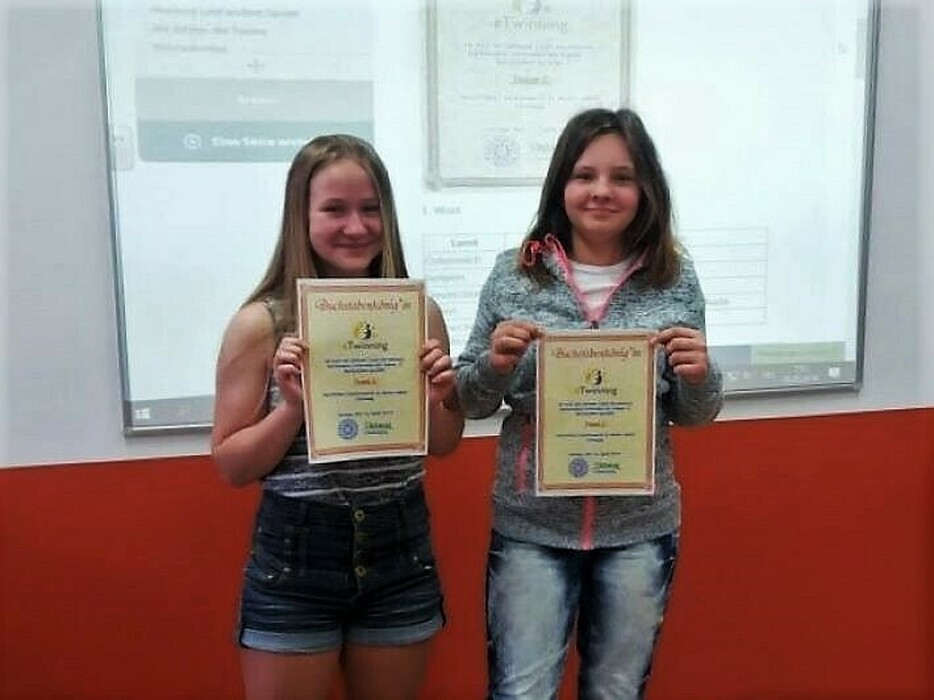 bn3ztdyygb_____gyircm4u0w-et888 (1)