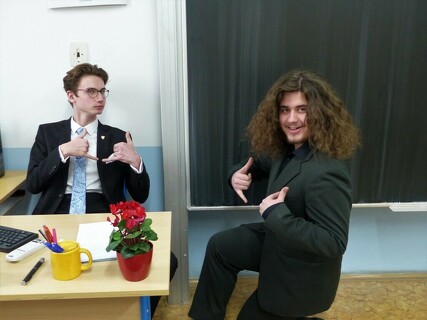 Ročníkové práce: Upozornění pro druhé ročníky a sextu