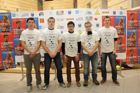 Sršni v národním kole piškvorek