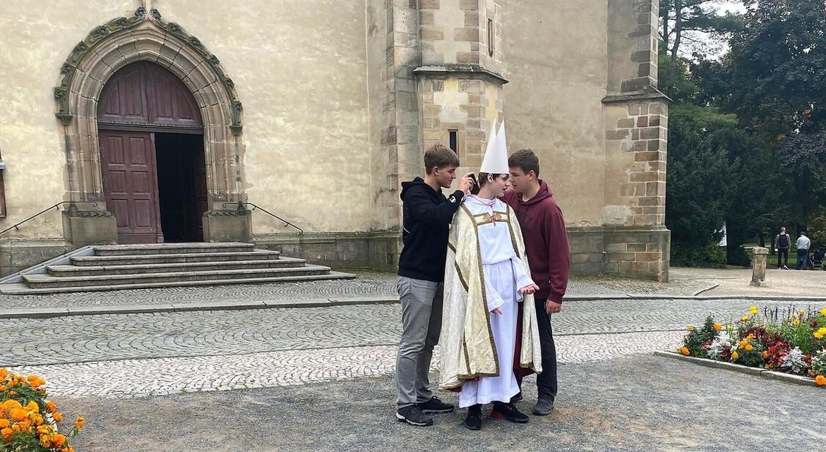 e54vmlnkto_____40390100-243395537-1859535554253399-2176993337383536029-n-1859535537586734_1170_700_SHRINK_ONLY__85_jpg_