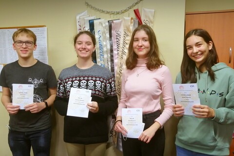 Výsledky soutěže o novoročenku školy 2022