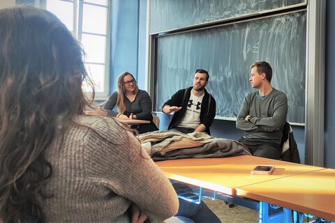 Setkání s absolventy GZWR