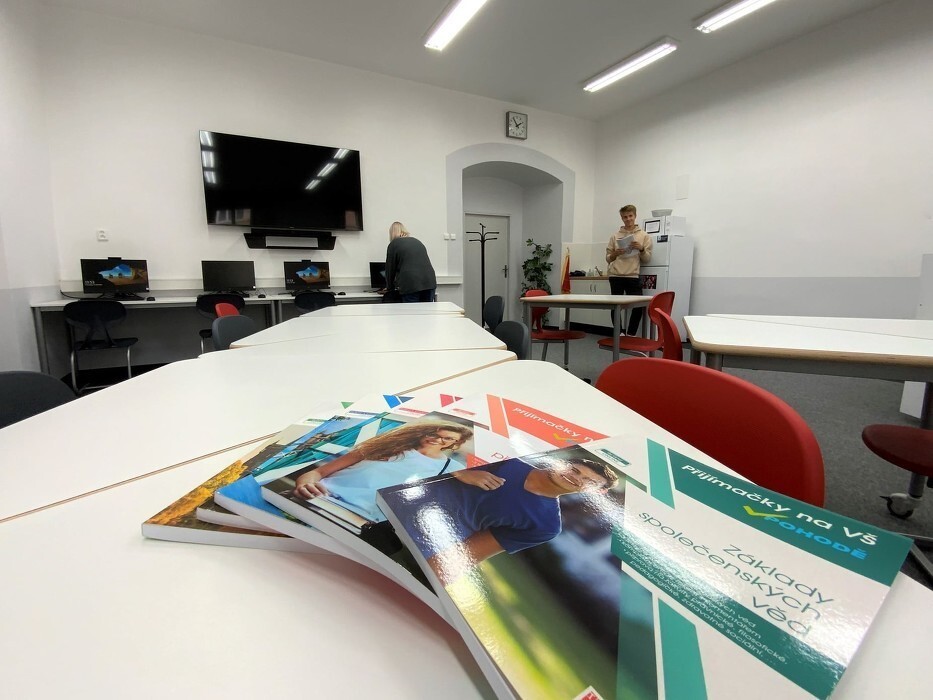 ql41oj7r1p_____746691457-247648326-1878209232386031-1602279359521584035-n_1170_700_SHRINK_ONLY__85_jpg_