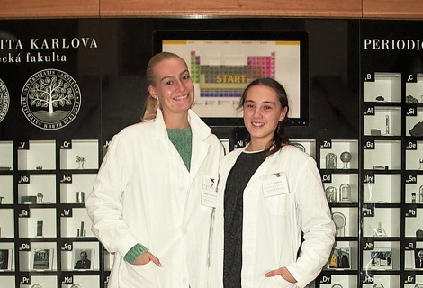 Naše studentky se vydaly na Cestu do hlubin studia chemie