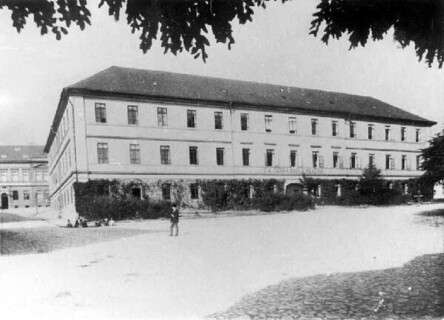 Ohlédnutí za oslavami III. aneb Stará dáma mladýma očima