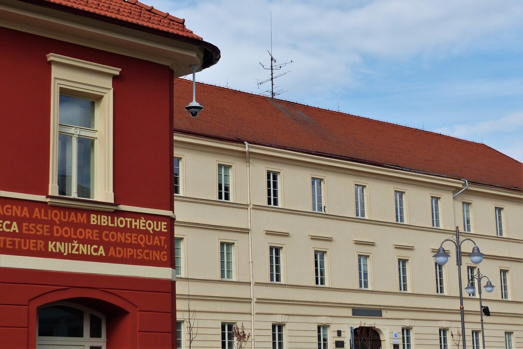 6ue15r7gw7_____P1480883