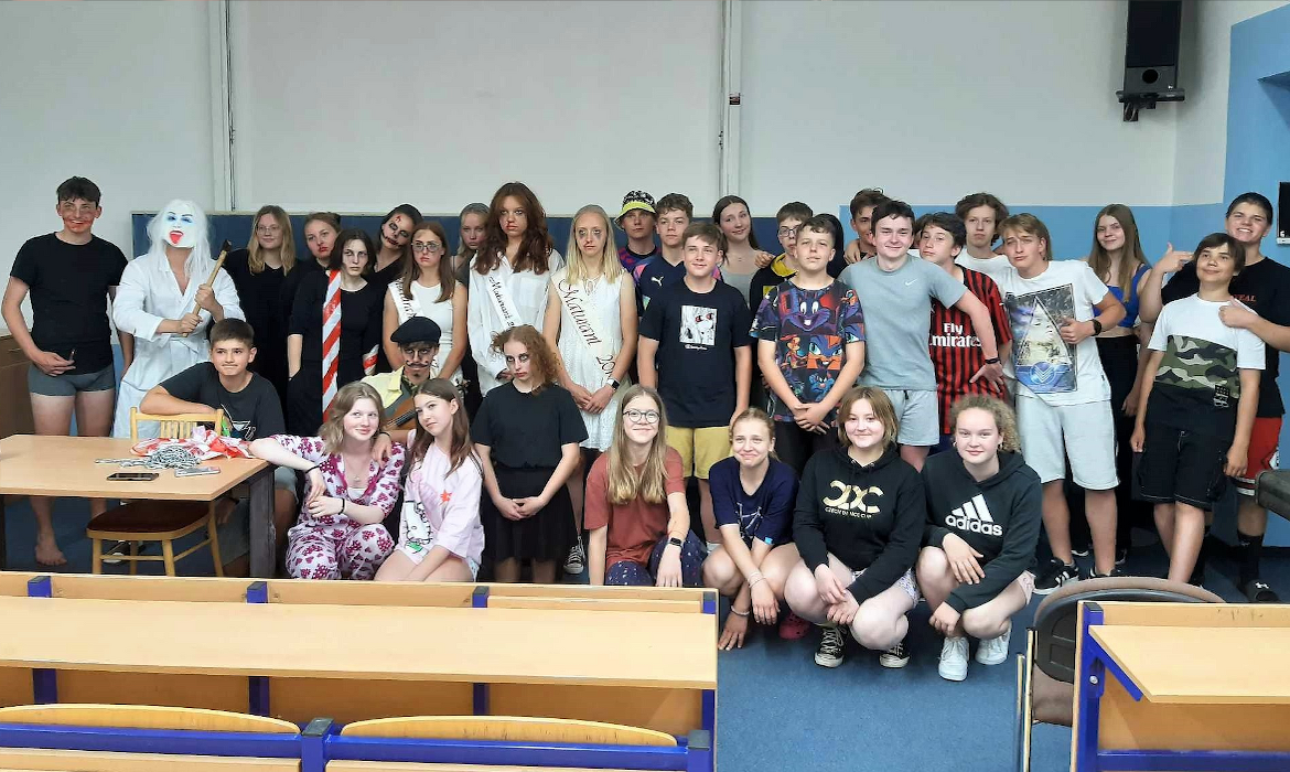 8ncuek4wsb_____spanive skole