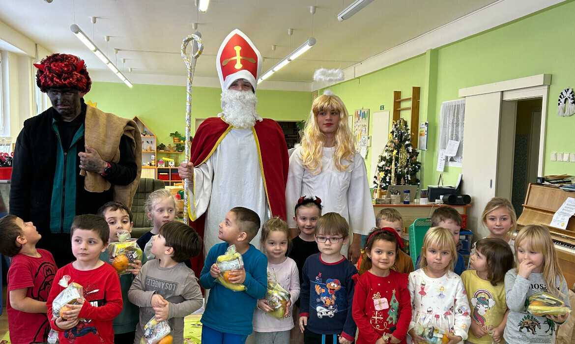 uo68tjuy8t_____mikuláš