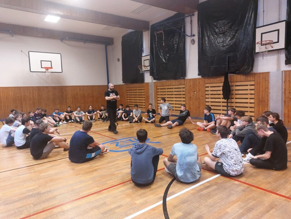 bz0qnfl8yt_____IMG-20240105-WA0010