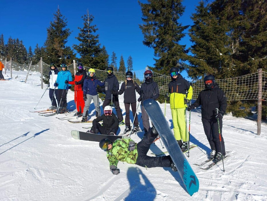 z8g7dzv39k_____received_583621819992397