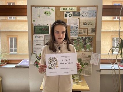 Josefka postupuje do kraje!