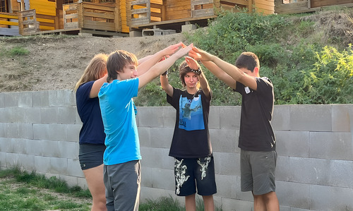 Prváci zdraví z adaptačního kurzu