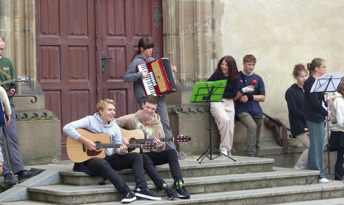 Gymnázium oslaví Evropský den jazyků zpěvem