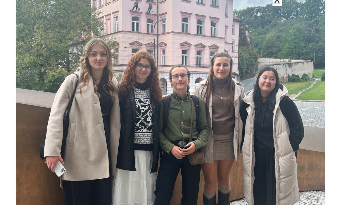 5cexv543ju_____Diskuzní kroužek 5cexv543ju_____Diskuzní kroužek