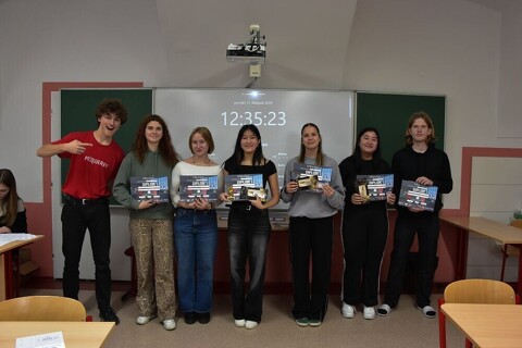 Úspěch v pIšQworkách! Postupujeme dál