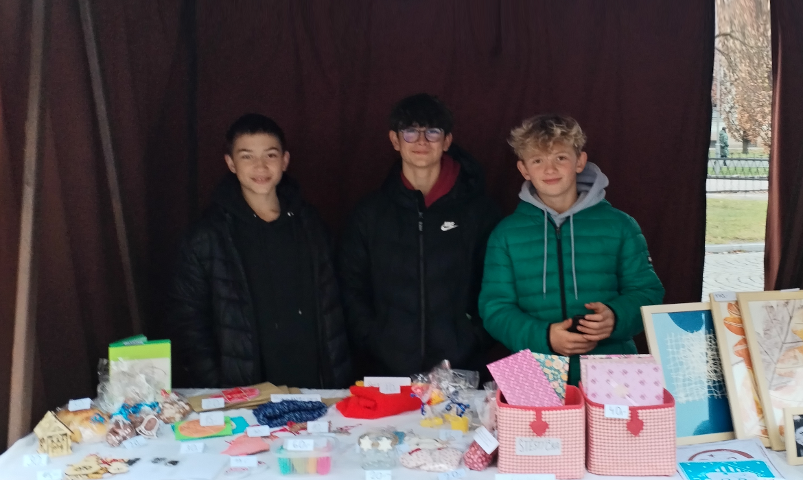 go5sn73w4u_____jarmark