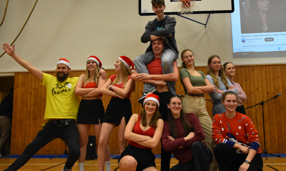 bfnrkf3uqu_____Sami sobě