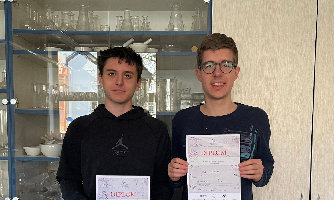 hxz0n1nnbq_____5878878