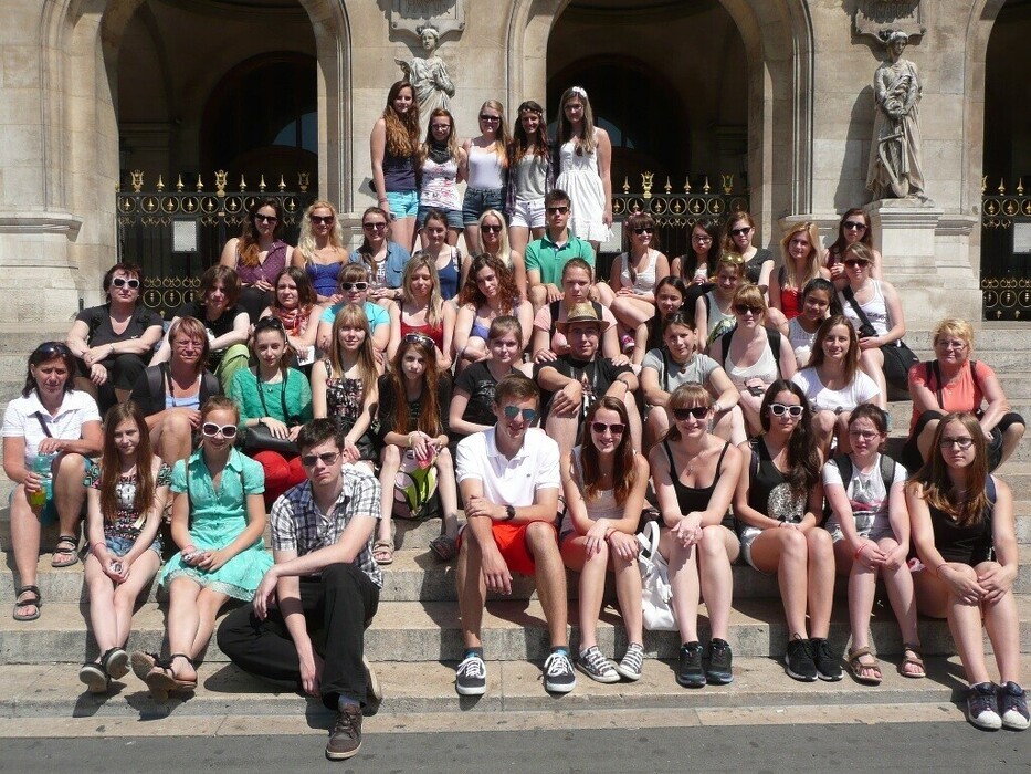 33tfxs6ye6_____jhxd9koc5i-paris-spolecna