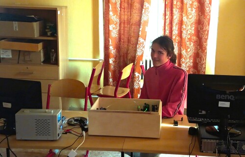Adamovy tři roky s laserem a pájkou